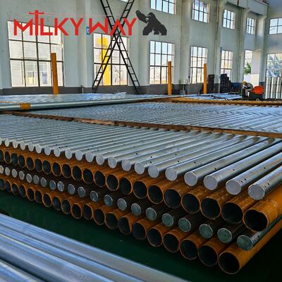 品質  9 METERS TUBULAR STEEL POLES  TENSION IRAQI STAIRCASE STEEL POLES 工場