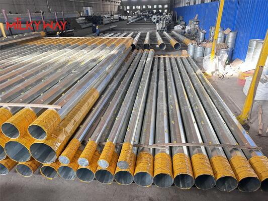 品質  Galvanized Steel Pole Suitable for Electrical Power Distribution and Outdoor Lighting with Multiple Shape Options and Steel Materials 工場