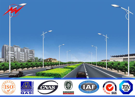 6M-12M の高さの街灯のポーランド人の degisn の熱いすくいは表面に電流を通しました