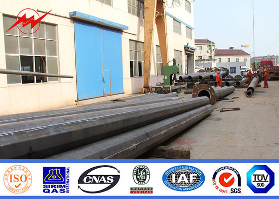 40m のウィンチとの多角形の高いマストの棒のスポーツ・センターの照明