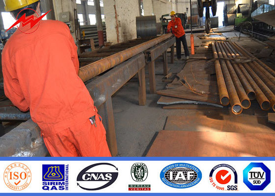 6m の単一の腕の太陽街灯ポーランド人の電流を通された道街灯柱 IP65