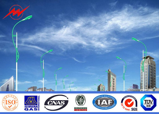耐震性の 7m 単一の腕のキャンパスの照明のための太陽道の街灯ポーランド人