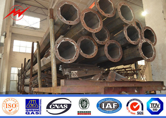 単一の十字の腕によって塗っている先を細くされた 6m 屋外の街灯柱のあたりで電流を通される