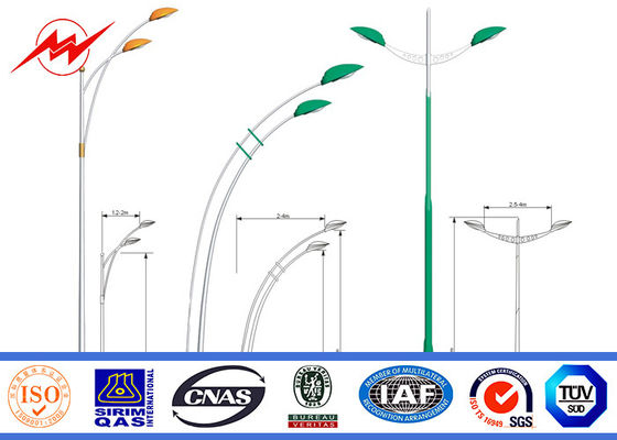 12M の 1.5M の十字の腕を搭載する二重腕 4mm の駐車場街灯柱