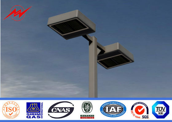 10M 駐車場のための青い正方形の軽い街灯のポーランド人 4mm の厚さ 1.5m の光源アーム